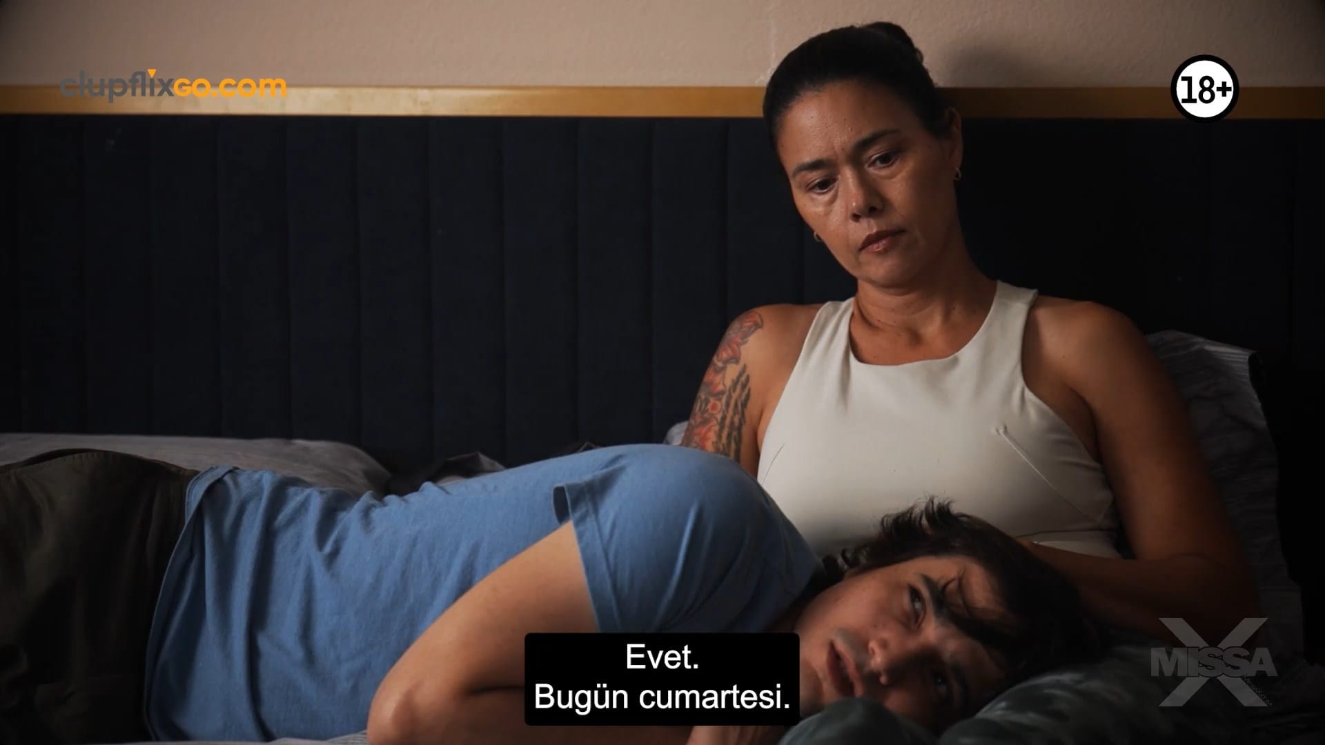 Dizinde Uyuyabilirmiyim Seksi Kadın
