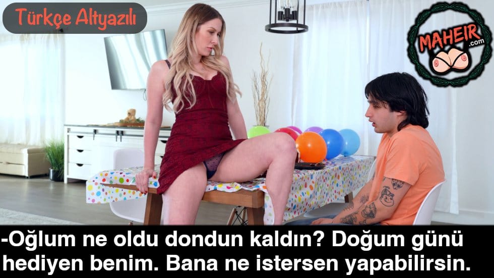 Masaya Oturan Üvey Anne Frikik Verince Oğlu Donup Kaldı