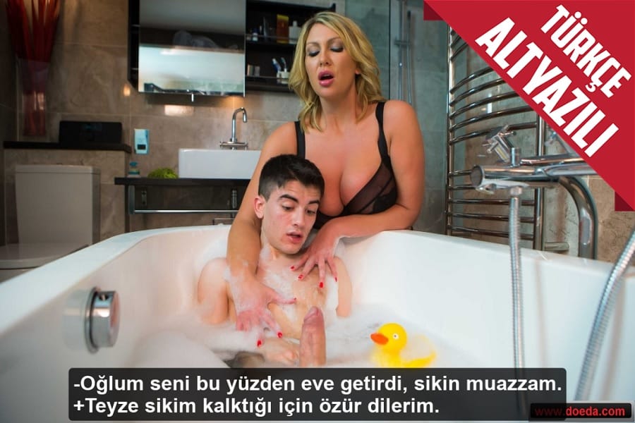 Oğlunun Toy Arkadaşını Küvette Çitileyen Mature Yarağını Köpürttü